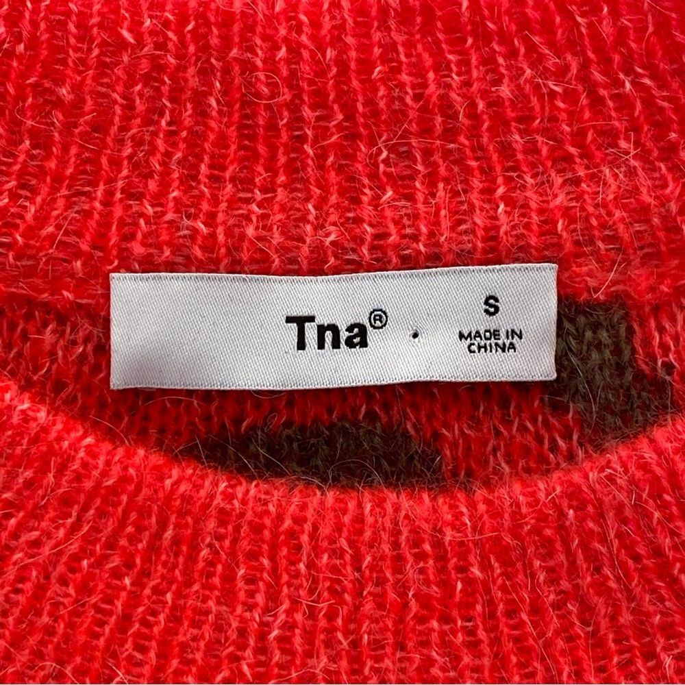 TNA x Aritzia Dayglow Pink/ Soot Animal Print Utica Cropped Sweater Size Small - Picture 13 of 16